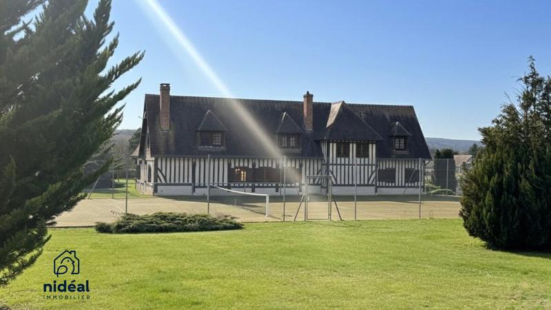 Villa - 277 m² - 7 pièces