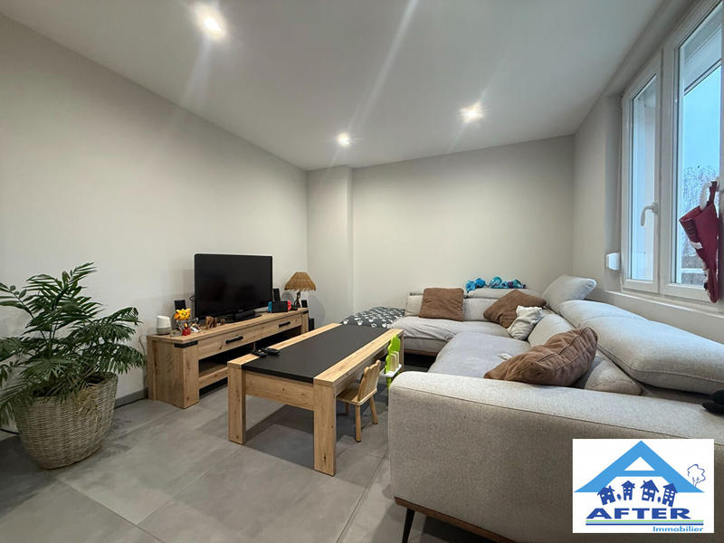 Maison - 187 m² - 9 pièces