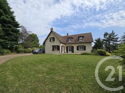 Maison - 197 m² - 9 pièces