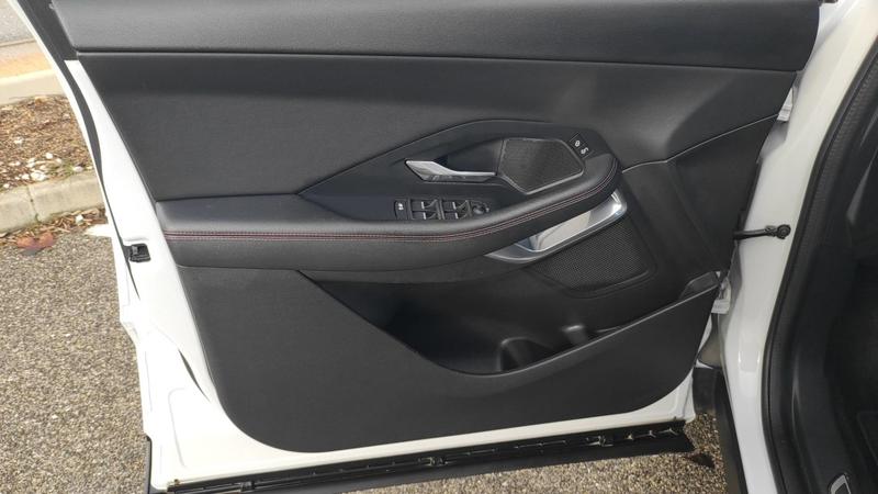 Jaguar E-Pace 2.0 d 150 Awd Bva R-Dynamic Chequered Flag