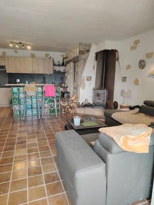 Maison - 112 m² - 4 pièces