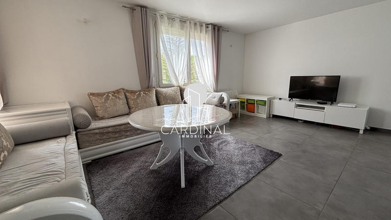 Appartement - 79 m² - 4 pièces