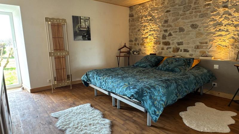 Maison - 400 m² - 12 pièces