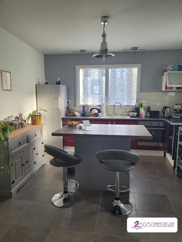 Maison - 90 m² - 4 pièces