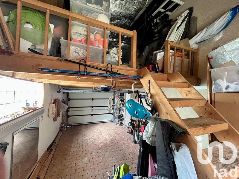 Maison - 189 m² - 9 pièces