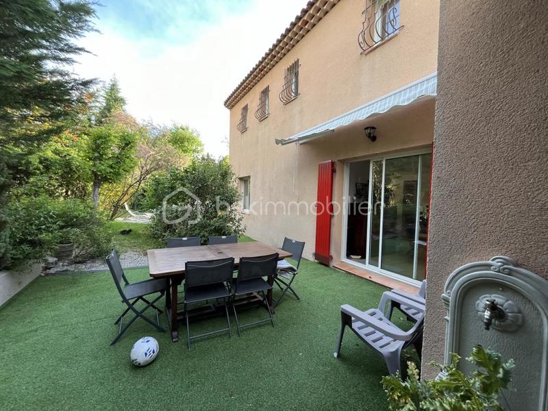 Maison - 187 m² - 5 pièces