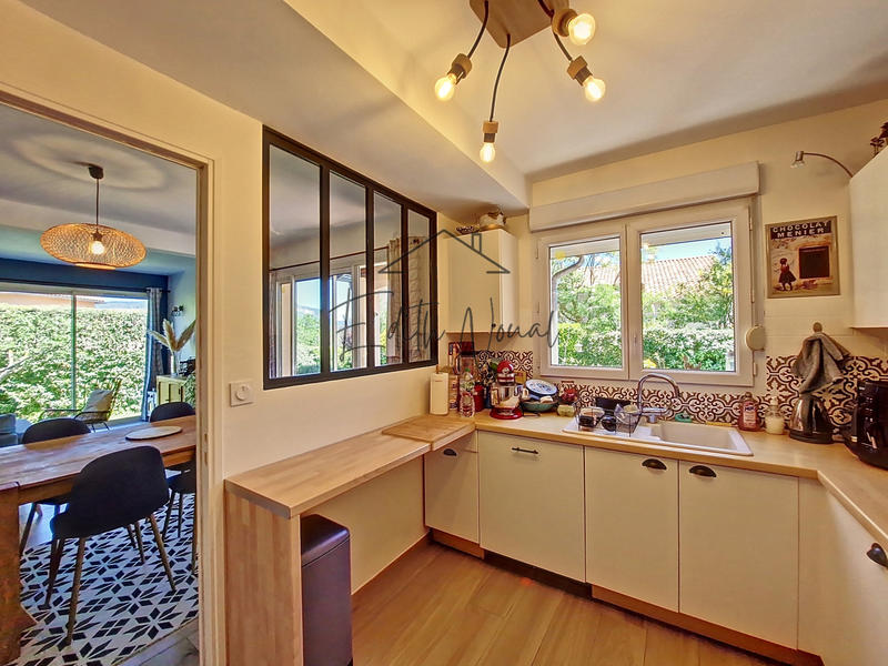 Maison - 95 m² - 5 pièces