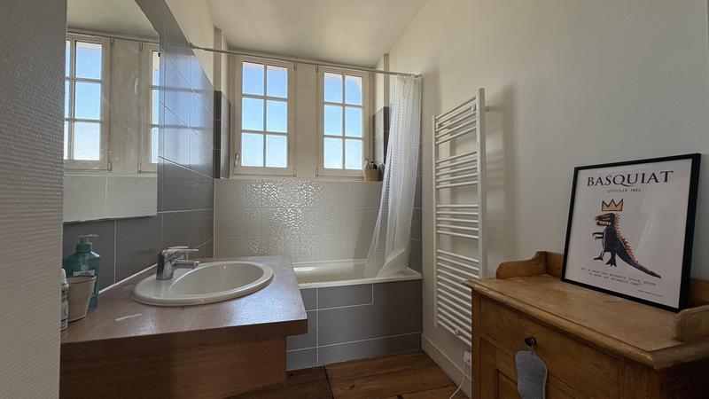 Appartement bourgeois - 76 m² - 3 pièces