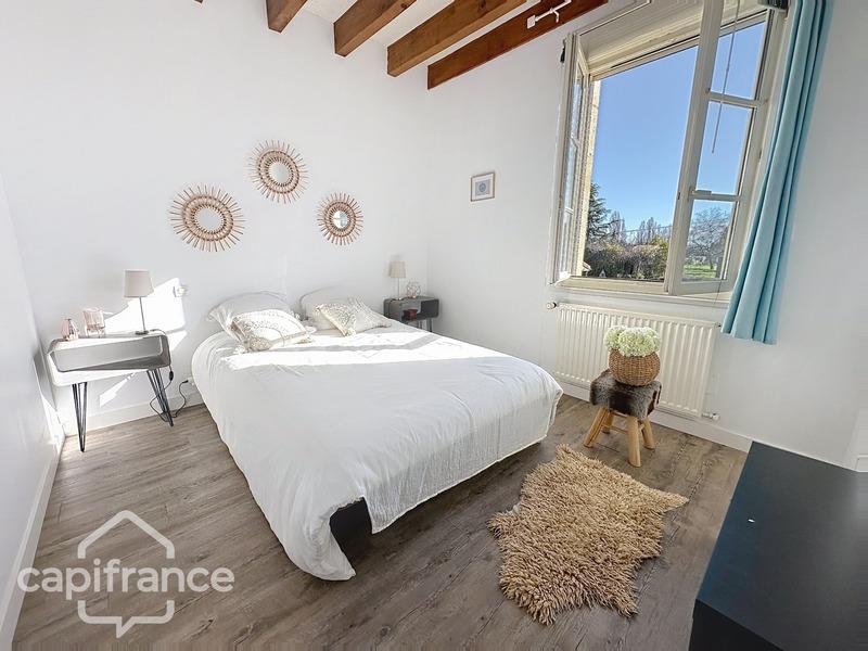 Maison - 176 m² - 8 pièces