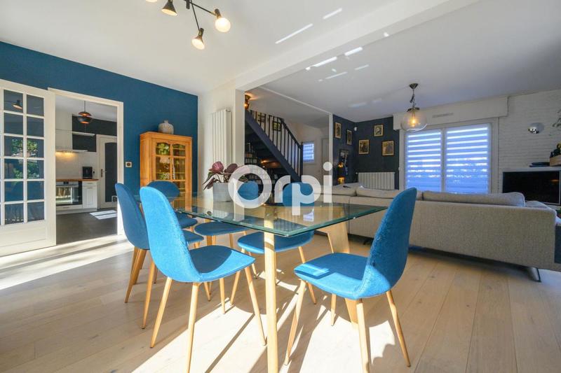 Maison - 160 m² - 6 pièces