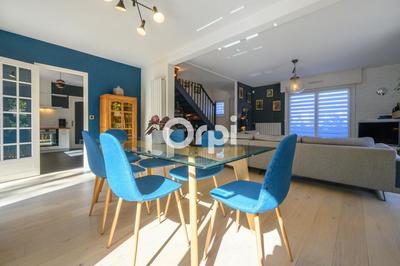 Maison - 160 m² - 6 pièces