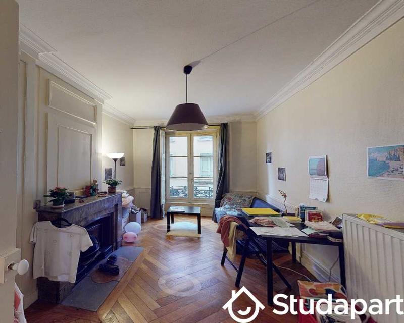 Chambre - 90 m² - 1 pièce