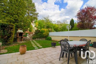 Maison - 102 m² - 4 pièces