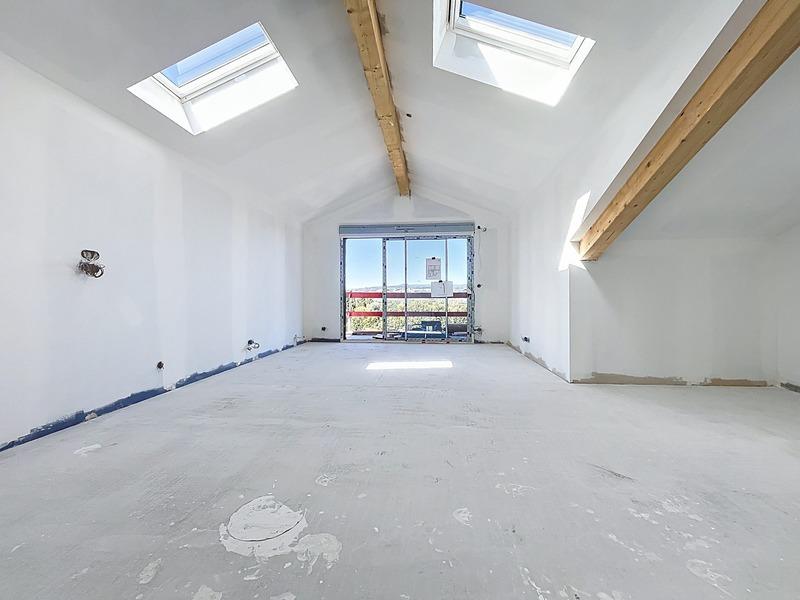 Appartement - 101 m² - 4 pièces