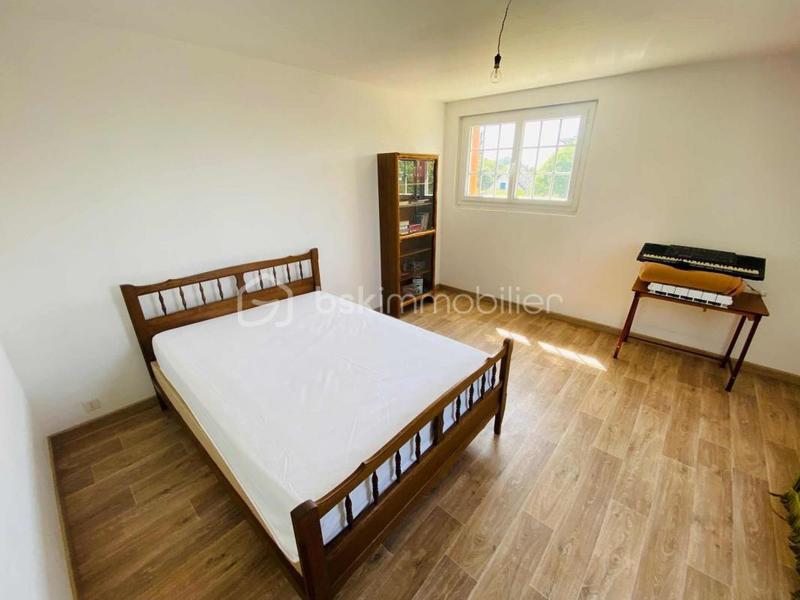 Demeure - 230 m² - 10 pièces