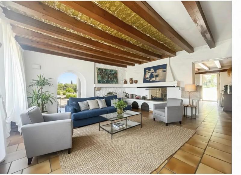 Maison - 201 m² - 5 pièces