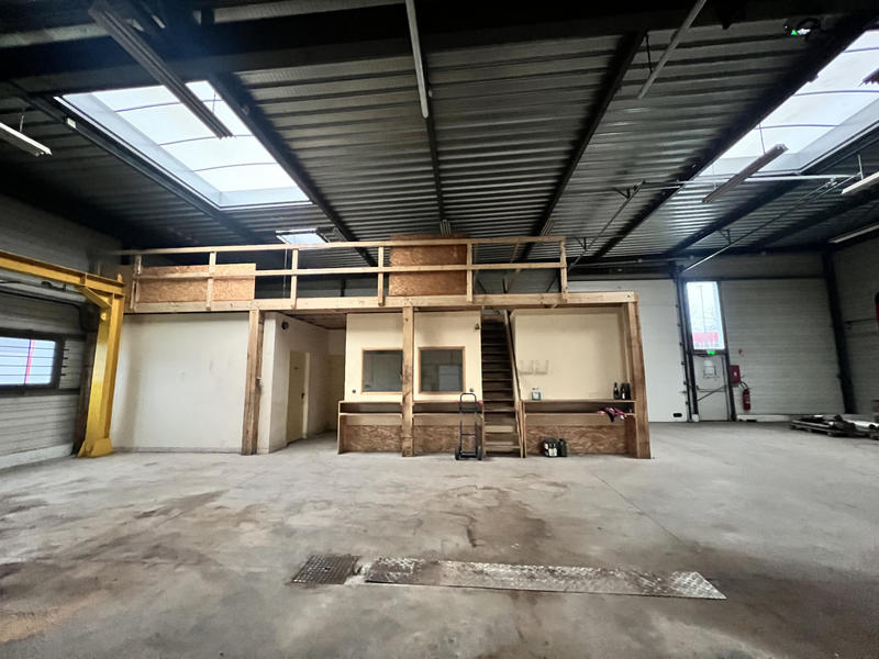 Local d'activités - 580 m²