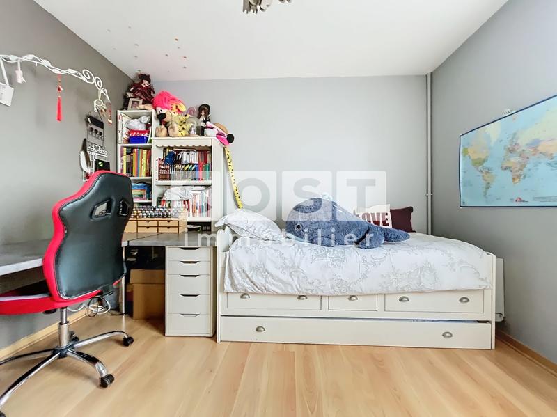 Appartement - 90 m² - 4 pièces