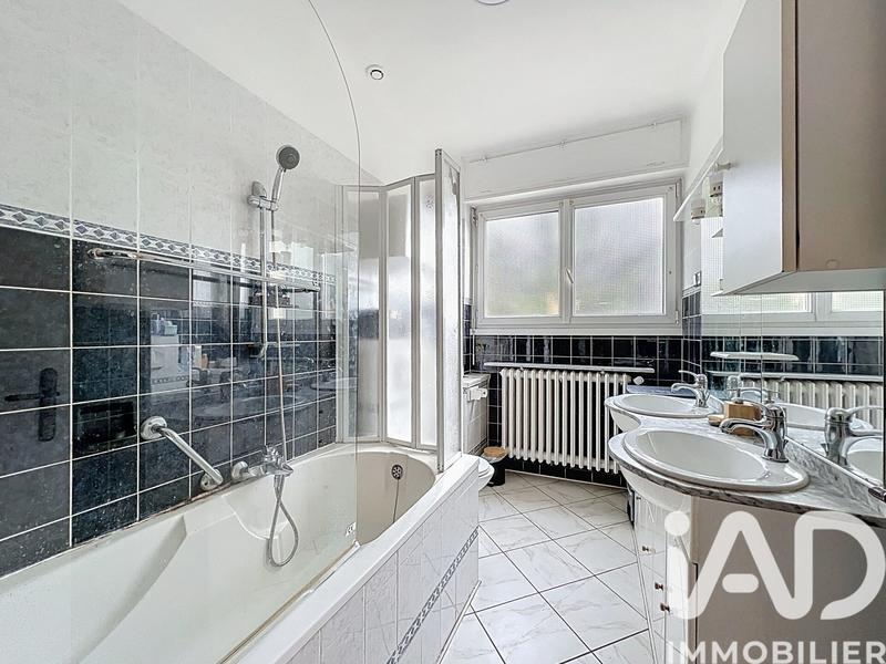 Maison - 160 m² - 7 pièces