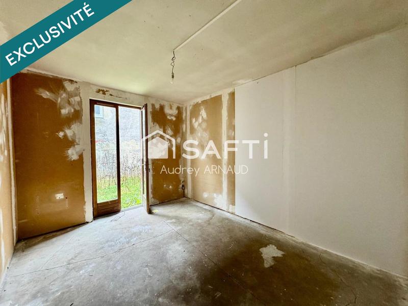 Maison de village - 138 m² - 9 pièces