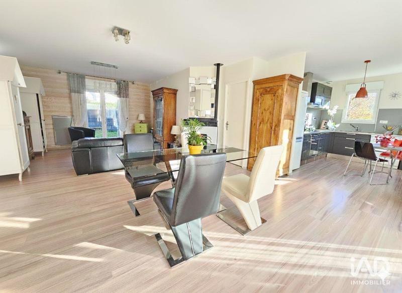 Maison - 77 m² - 3 pièces