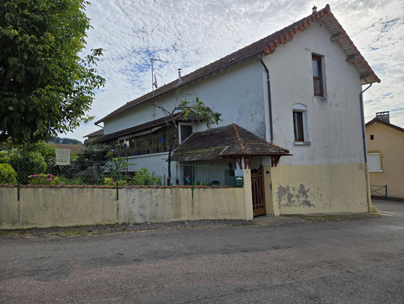 Maison - 80 m² - 5 pièces