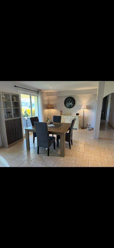 Maison - 123 m² - 5 pièces