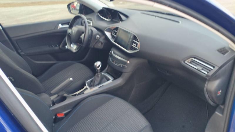 Peugeot 308 1.5 BlueHDi 130 Allure Business