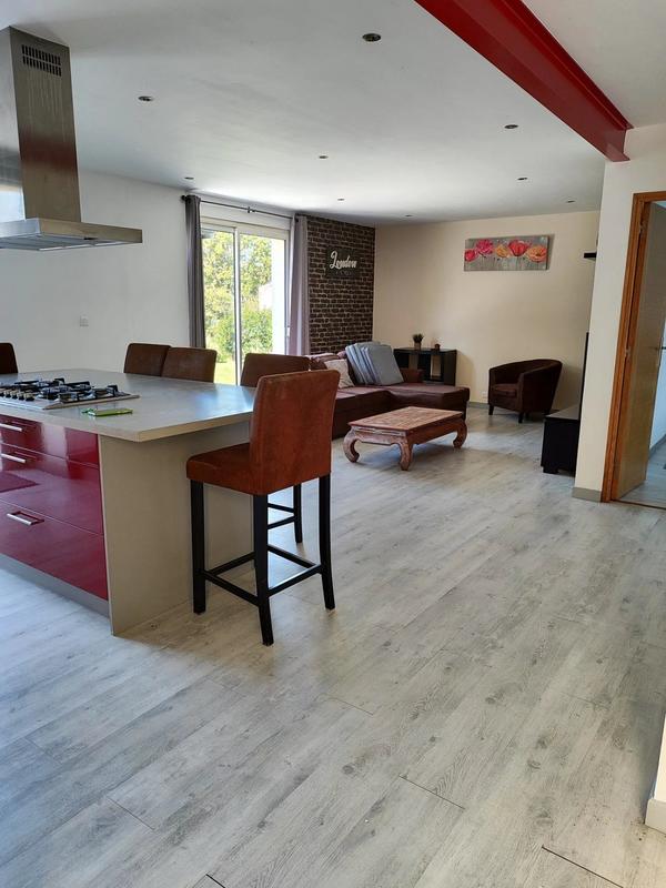 Maison traditionnelle - 110 m² - 8 pièces