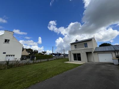 Maison - 85 m² - 5 pièces