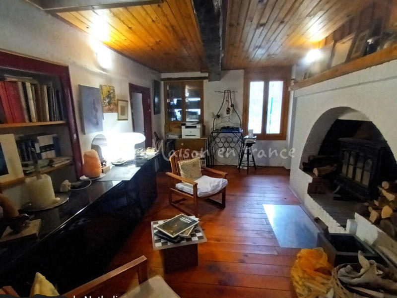 Maison chambre d'hôtes - 240 m² - 8 pièces