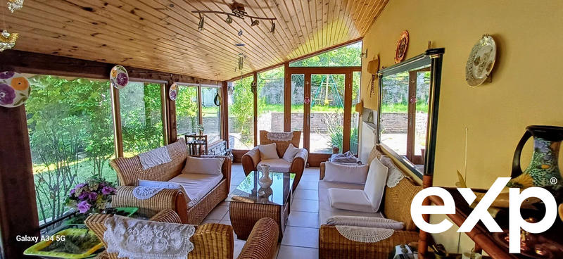 Maison traditionnelle - 88 m² - 4 pièces