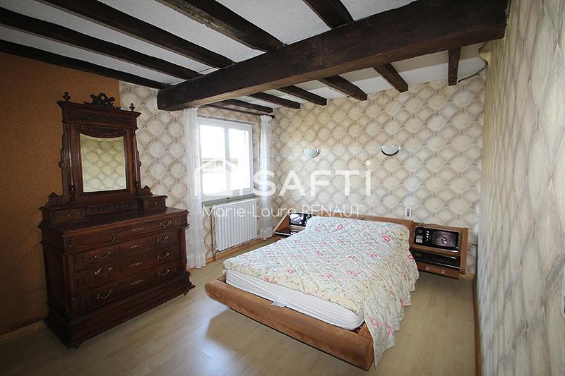 Maison - 270 m² - 9 pièces