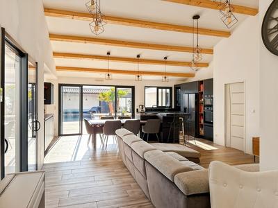 Maison - 150 m² - 6 pièces