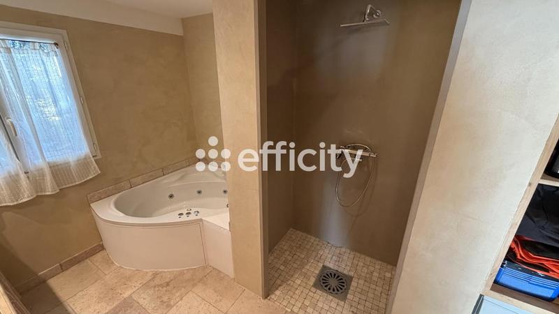 Maison - 113 m² - 5 pièces