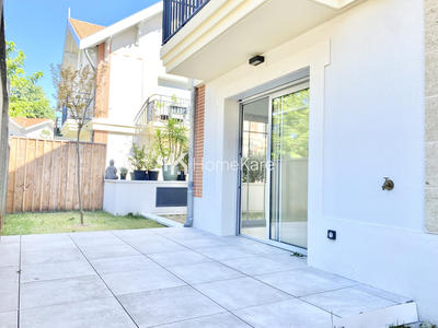 Appartement - 100 m² - 4 pièces