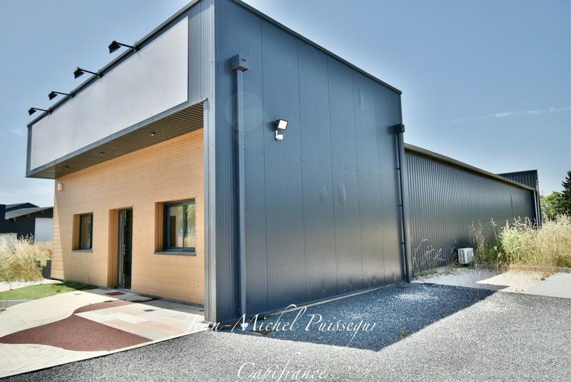 Bureau - 250 m² - 2 pièces