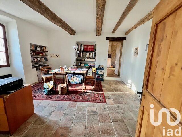 Maison - 243 m² - 9 pièces