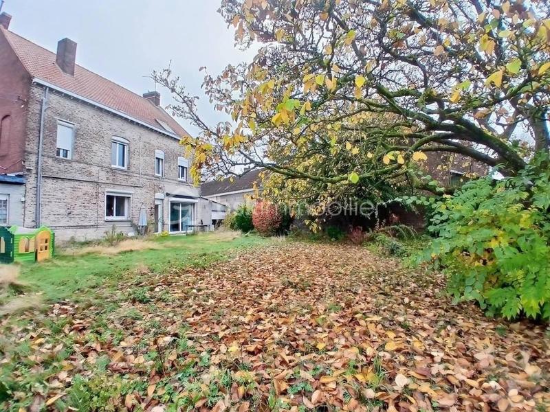 Maison de ville - 220 m² - 8 pièces