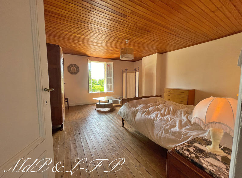 Maison bourgeoise - 356 m² - 10 pièces