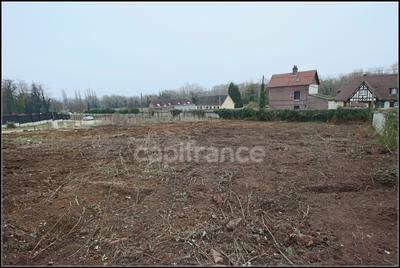 Terrain constructible - 1 106 m²
