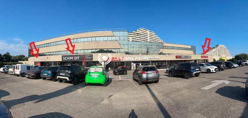 Local commercial - 1 079 m²