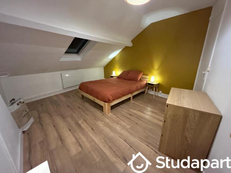 Chambre - 15 m² - 1 pièce