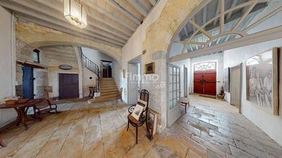 Demeure - 644 m² - 25 pièces