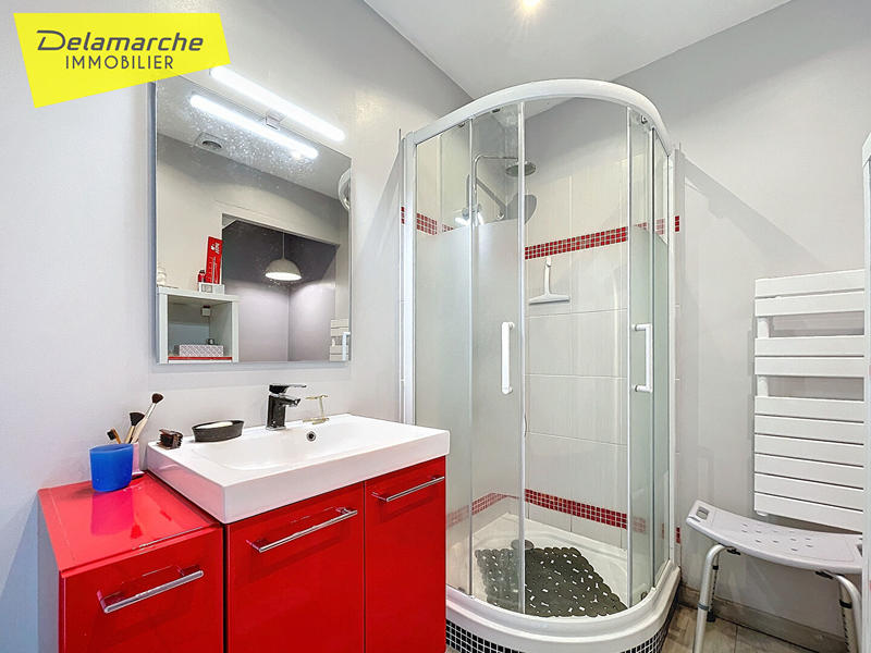 Maison - 180 m² - 10 pièces