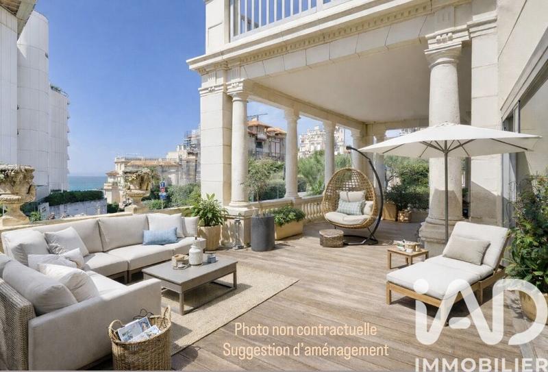 Appartement - 99 m² - 3 pièces