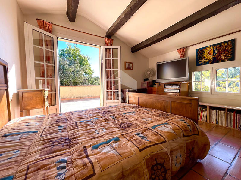 Maison - 187 m² - 5 pièces