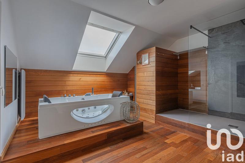 Maison de maîtres - 177 m² - 6 pièces