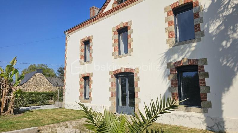 Demeure - 200 m² - 7 pièces