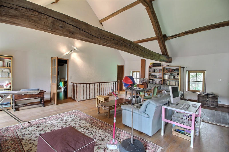 Demeure - 370 m² - 14 pièces